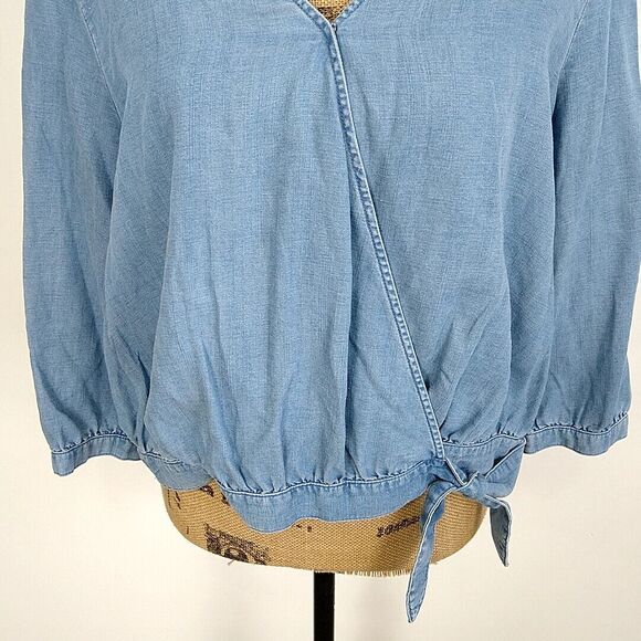 LOFT Womens sz L Top Solid Blue Chambray VNeck Wrap Tie Hem 3/4 Sleeve Blouse - Picture 3 of 8